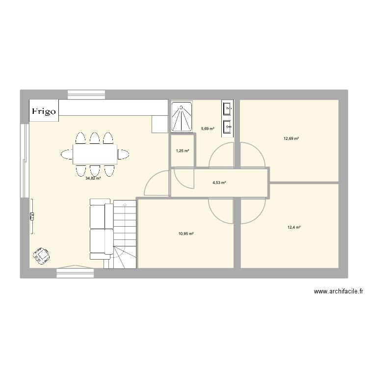 1er jet étage. Plan de 7 pièces et 82 m2