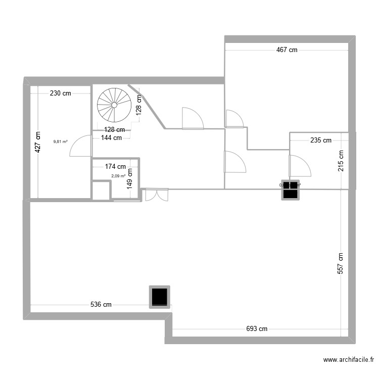 ccnn. Plan de 6 pièces et 13 m2