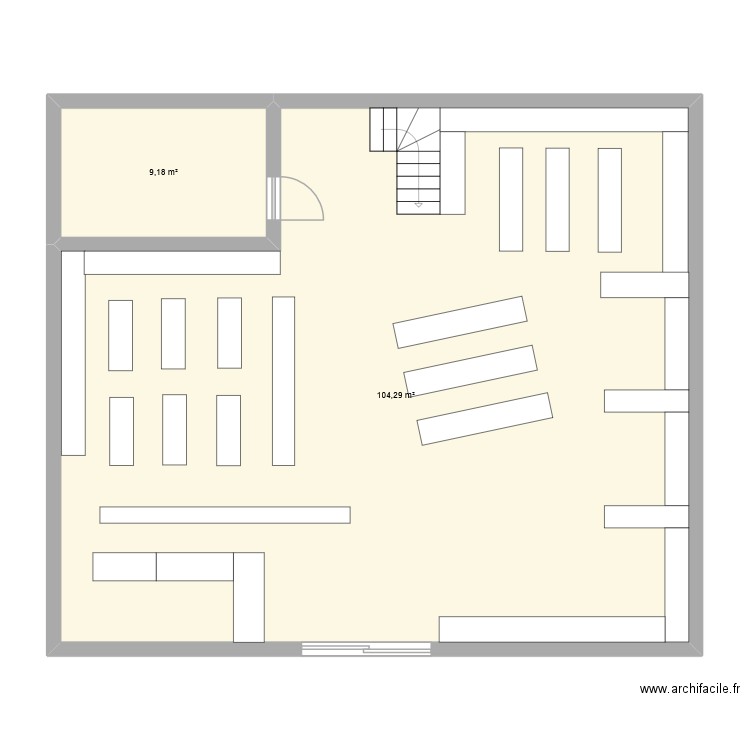 ccvvv. Plan de 2 pièces et 113 m2