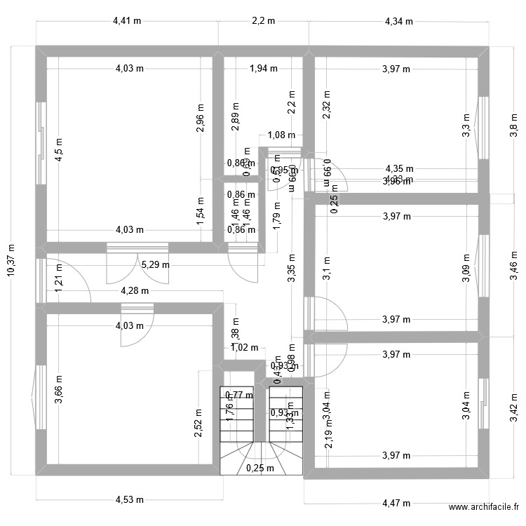 maison. Plan de 8 pièces et 89 m2