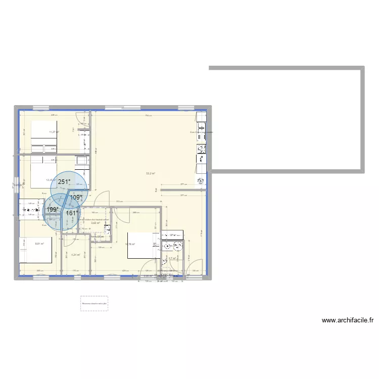 Pontacq WC entr&eacute;e longueur. Plan de 13  et 111 m²