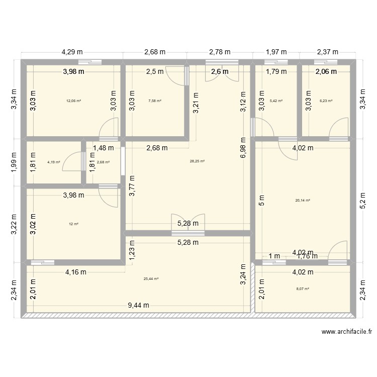 maison yapo. Plan de 11 pièces et 132 m2