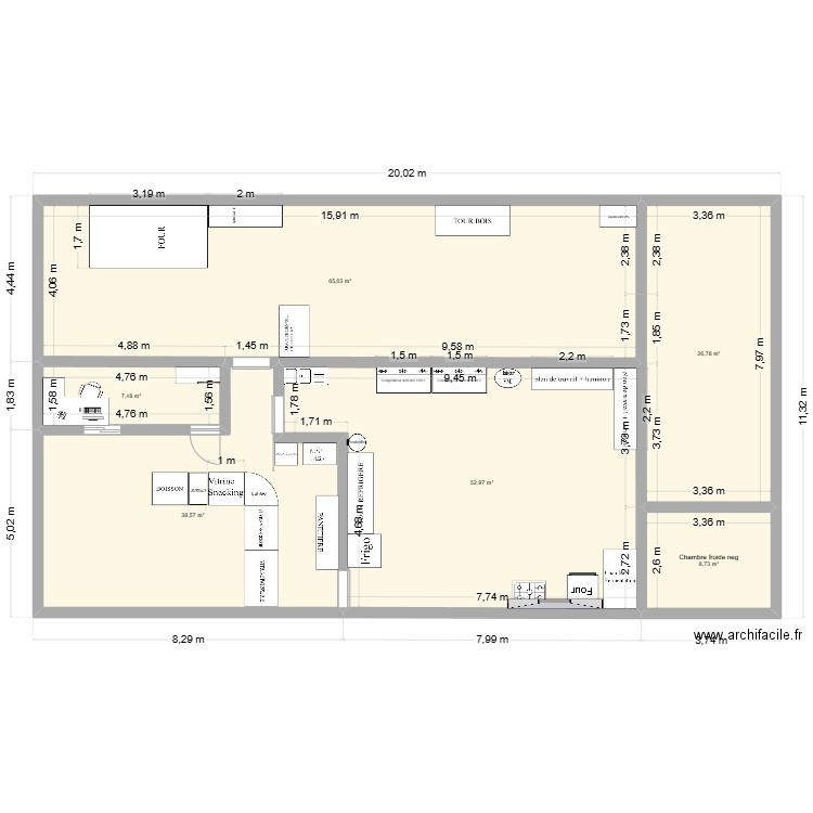 Implantation Mag. Plan de 6 pièces et 200 m2