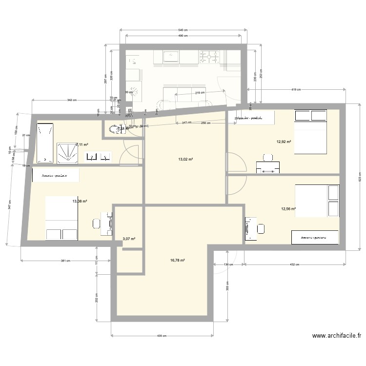 Coline. Plan de 9 pièces et 176 m2