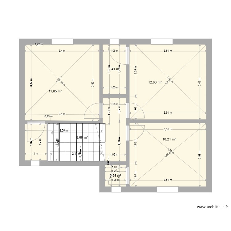 AnneDam 1er v00. Plan de 6 pièces et 46 m2