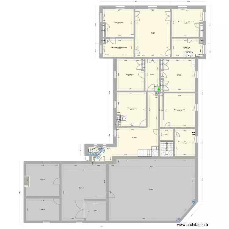 Persanges R+1. Plan de 29  et 423 m²