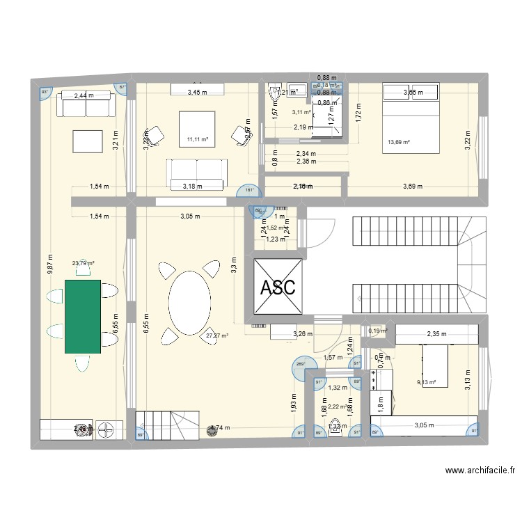 Pierrot. Plan de 9 pièces et 93 m2