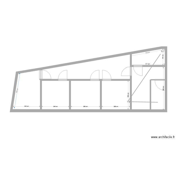  11 novembre Rez De Chaussée. Plan de 0 pièce et 0 m2