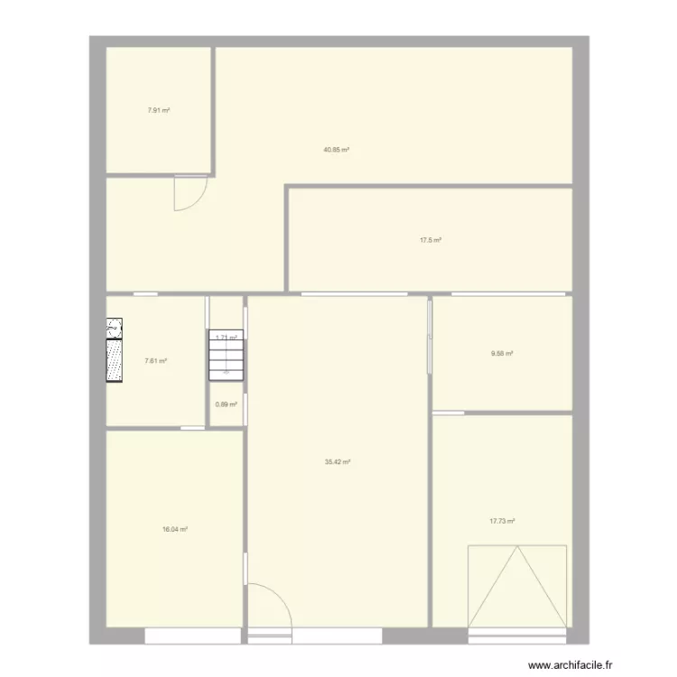 piece du bas 1. Plan de 