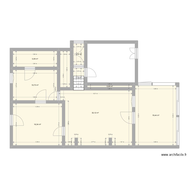 Partie actuelle. Plan de 8 pièces et 89 m2