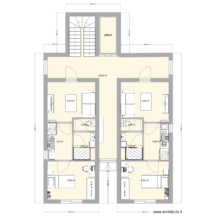 Garage a velo. Plan de 13 pièces et 84 m2