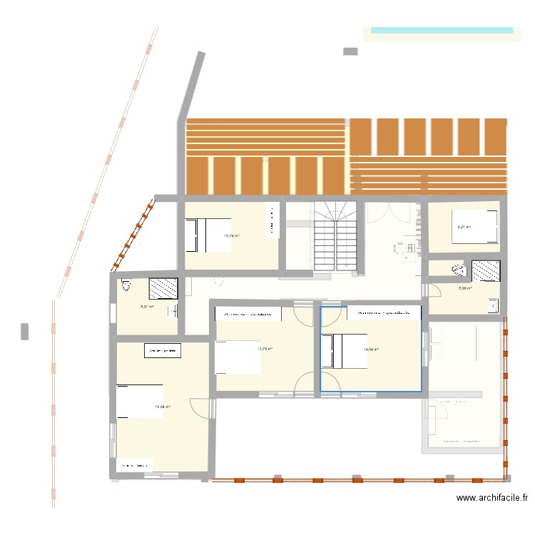 PLAN B. Plan de 9 pièces et 196 m2