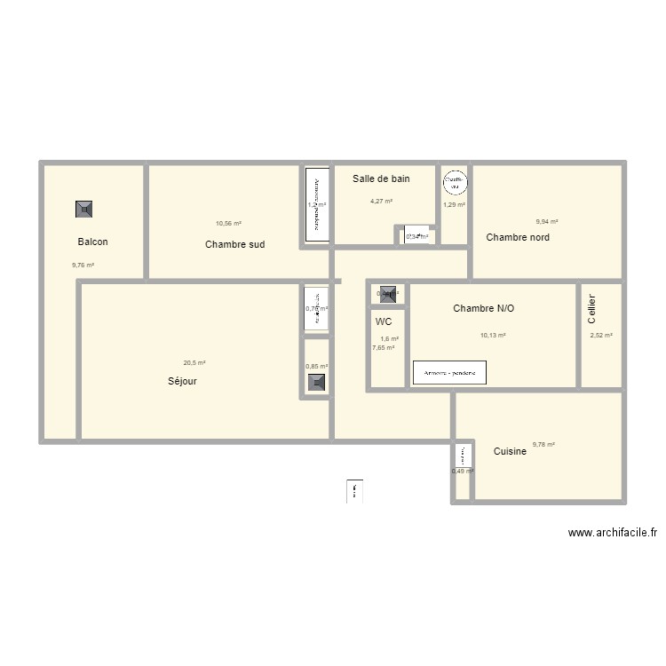 Appartement Tarbes. Plan de 17 pièces et 92 m2