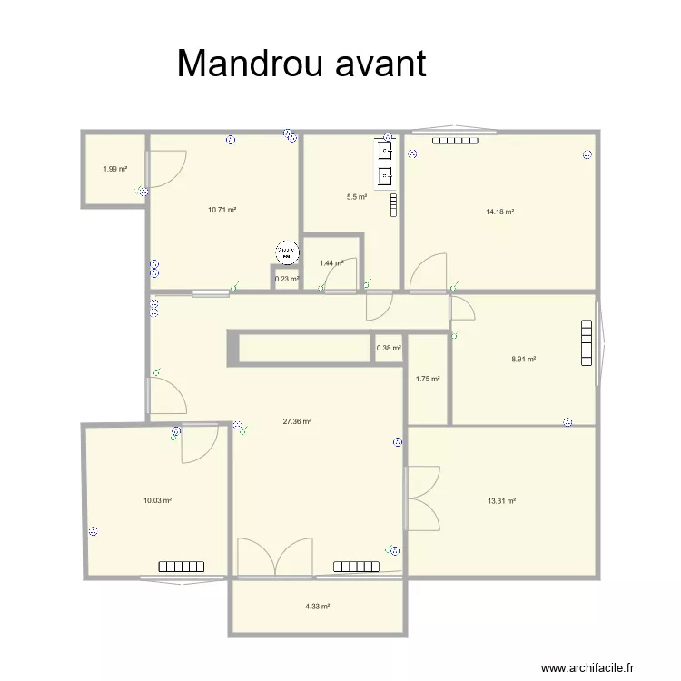 Castelneau Mandrou avant. Plan de 