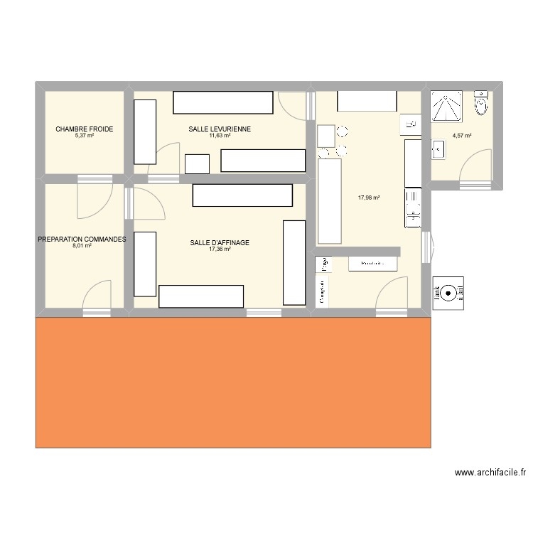 Fromagerie finie. Plan de 6 pièces et 65 m2