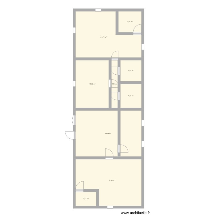 MAISON GHANA. Plan de 9 pièces et 118 m2