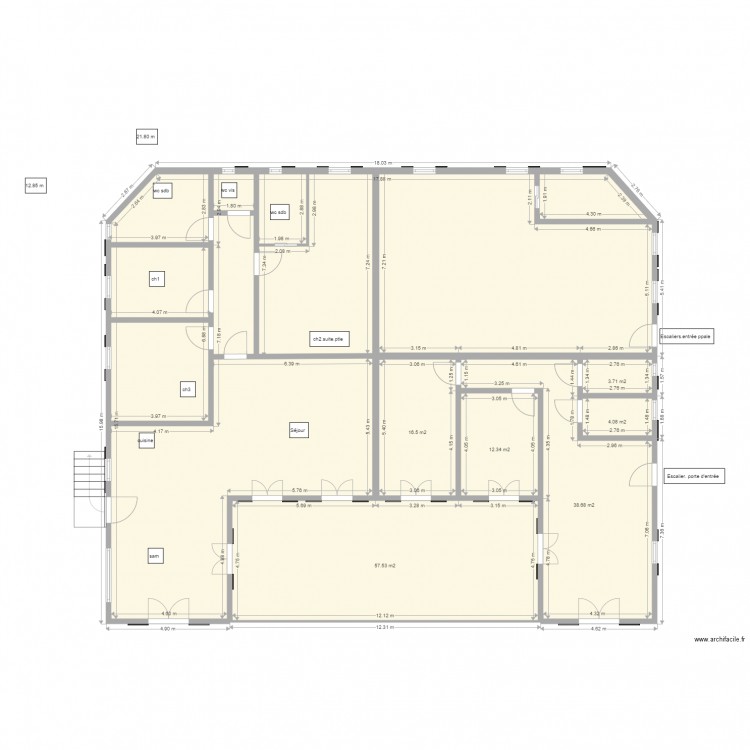 Etageavecpignonsmansardés. Plan de 0 pièce et 0 m2