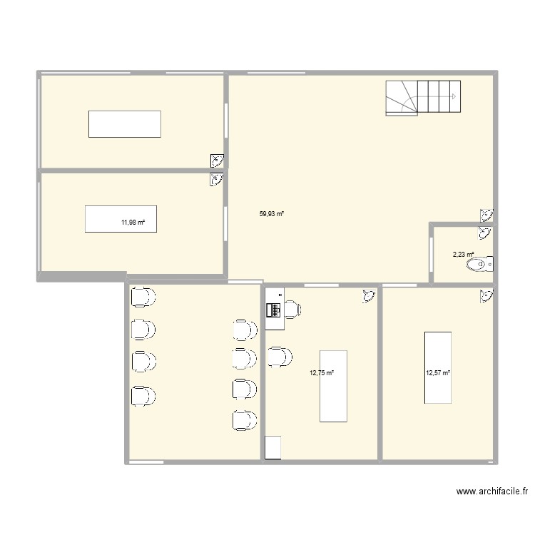 RDC estimation. Plan de 5 pièces et 99 m2