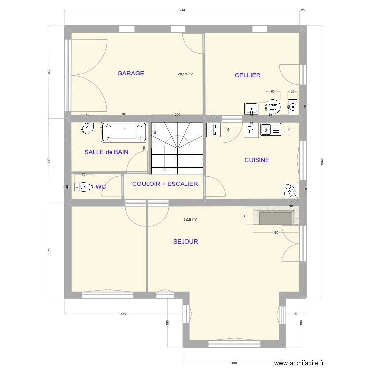 Rez de chaussée Base. Plan de 2 pièces et 92 m2