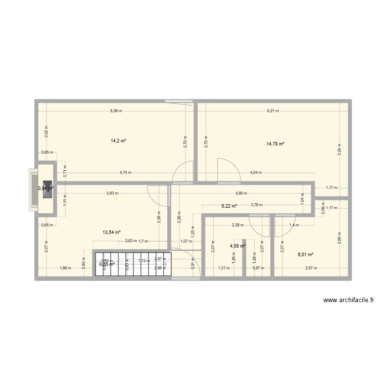 bonne cote etage 3. Plan de 8 pièces et 61 m2
