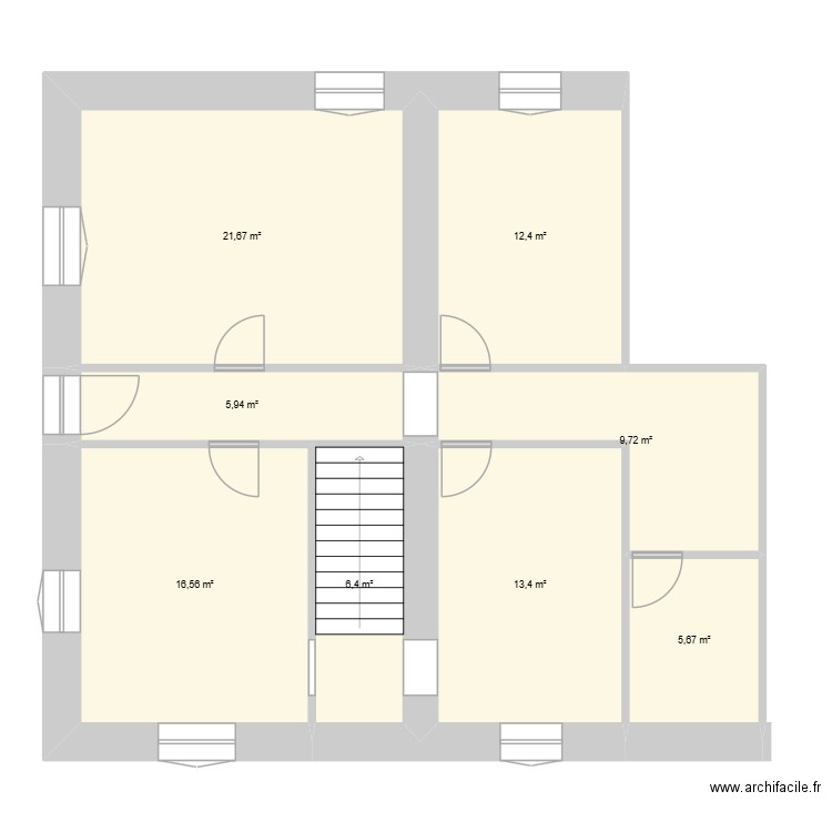 pierrot RDC. Plan de 8 pièces et 92 m2