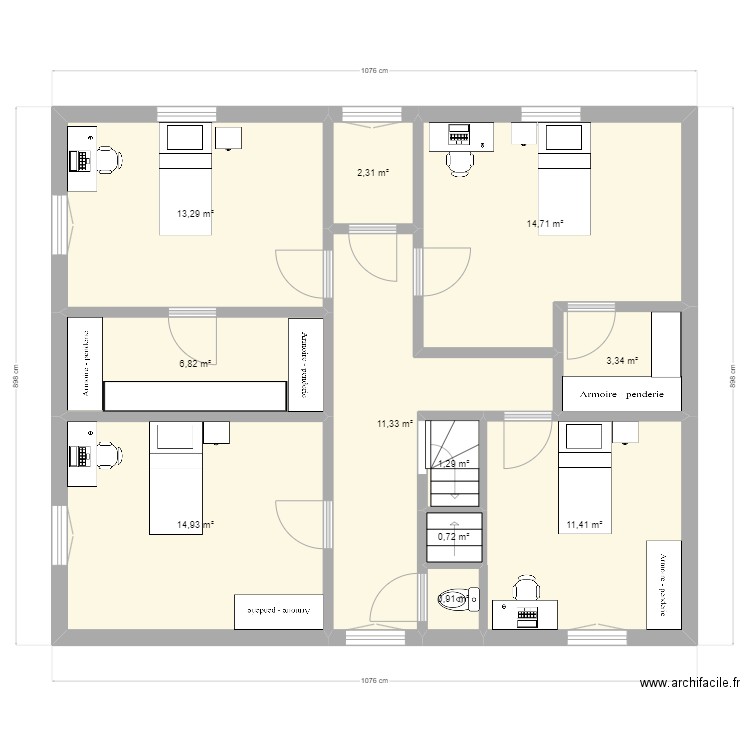 Cressat 1er. Plan de 11 pièces et 81 m2