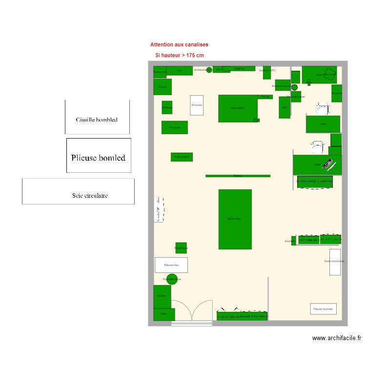 Chaudronnerie AVANT avec les couleurs fixe . Plan de 0 pièce et 0 m2