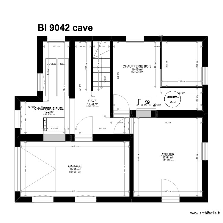BI 9042. Plan de 22 pièces et 250 m2