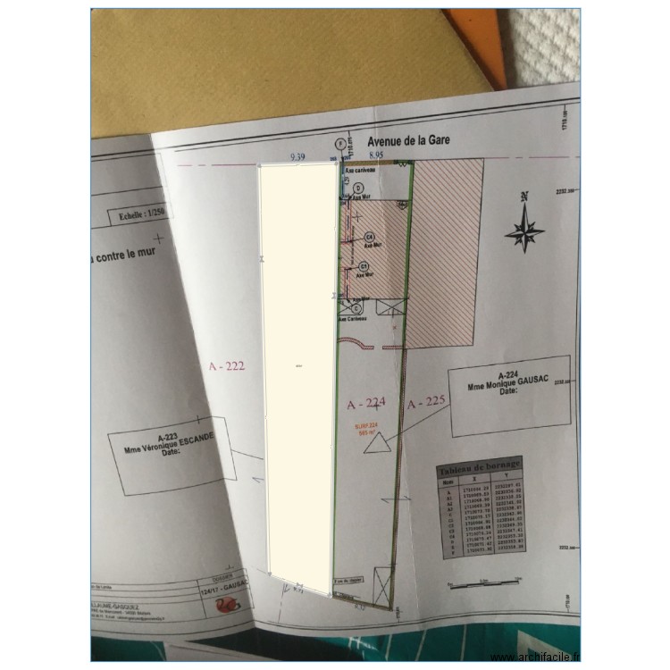 NISSAN GEOMETRE. Plan de 1 pièce et 442 m2