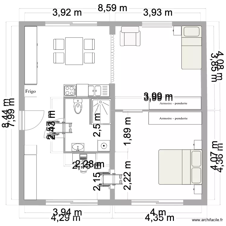 96 m2 8x8 de superficie brute au sol. Plan de 96 m2 8x8 de superficie brute au sol. Plan de