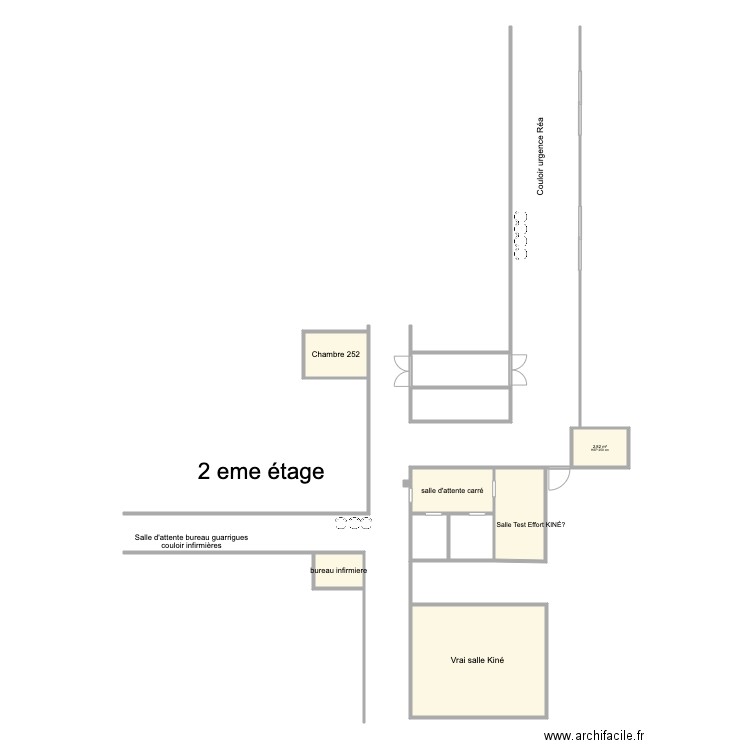 hopital 3 eme . Plan de 10 pièces et 55 m2