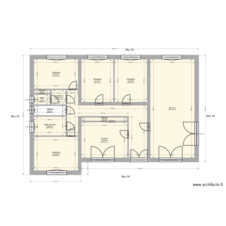 Benetrix. Plan de 23 pièces et 250 m2