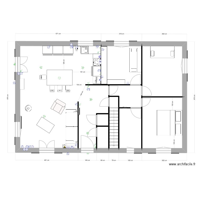 longes full. Plan de 9 pièces et 100 m2