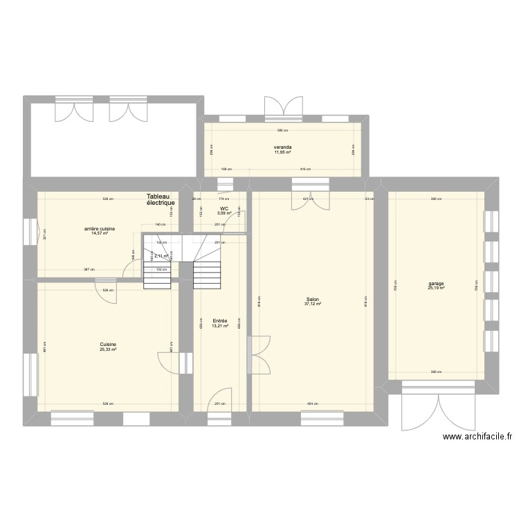 Seb & Magalie (maison). Plan de 18 pièces et 243 m2
