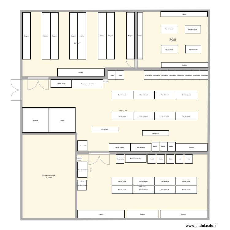 Plan pain. Plan de 5 pièces et 326 m2