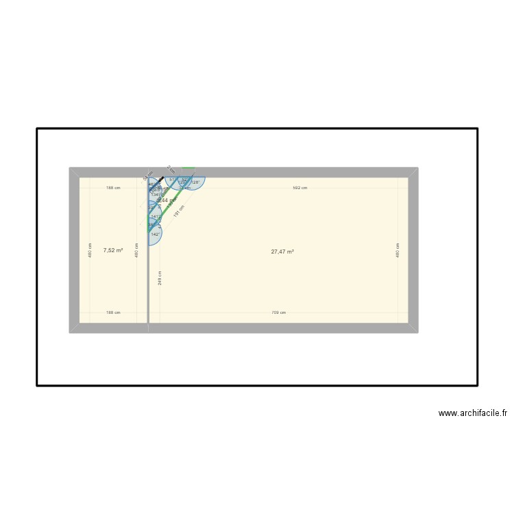 piscine. Plan de 4 pièces et 36 m2