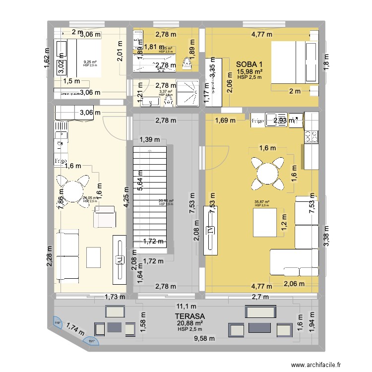 plan Appartement lokal. Plan de 7 pièces et 137 m2