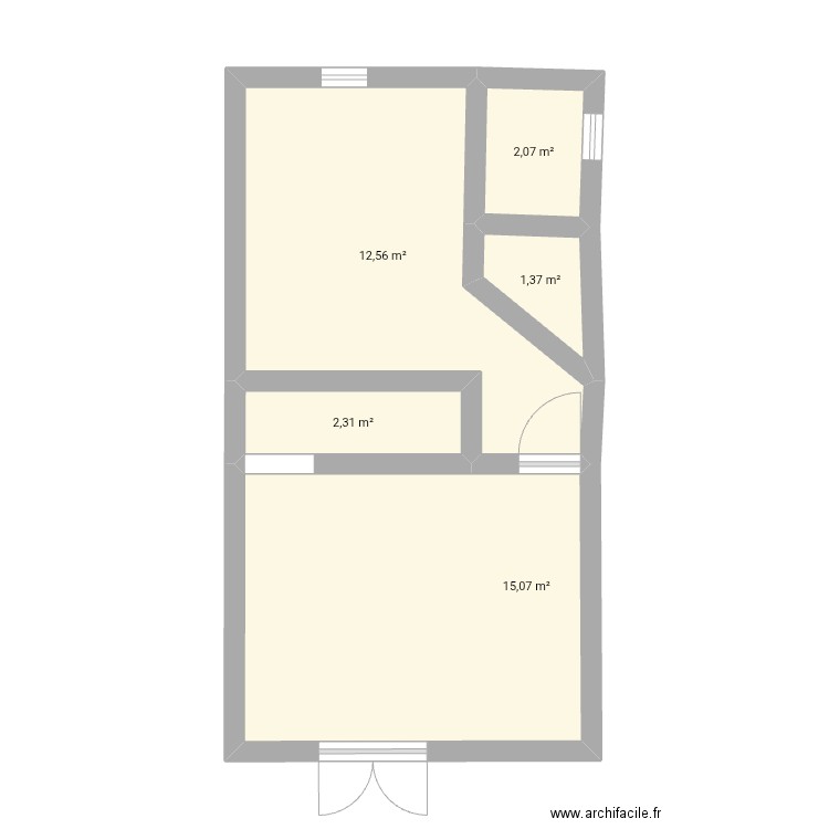 Ch1. Plan de 5 pièces et 33 m2