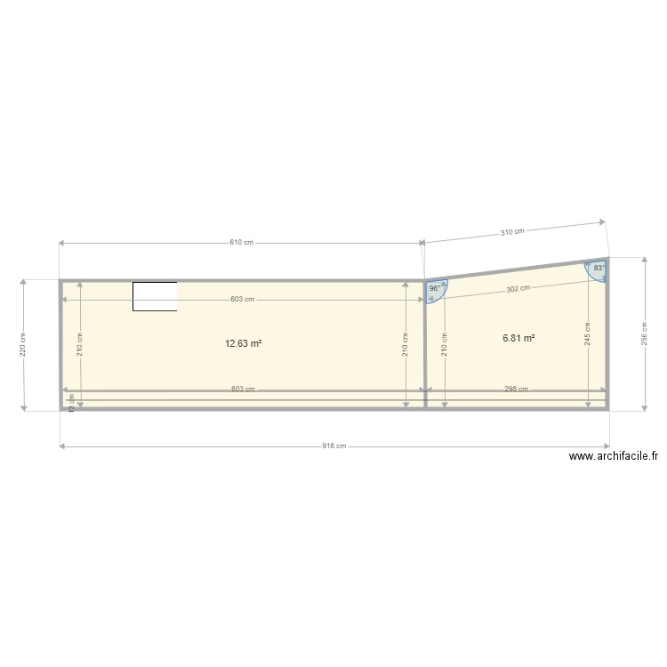 facade garage bois avec fenètre. Plan de 0 pièce et 0 m2