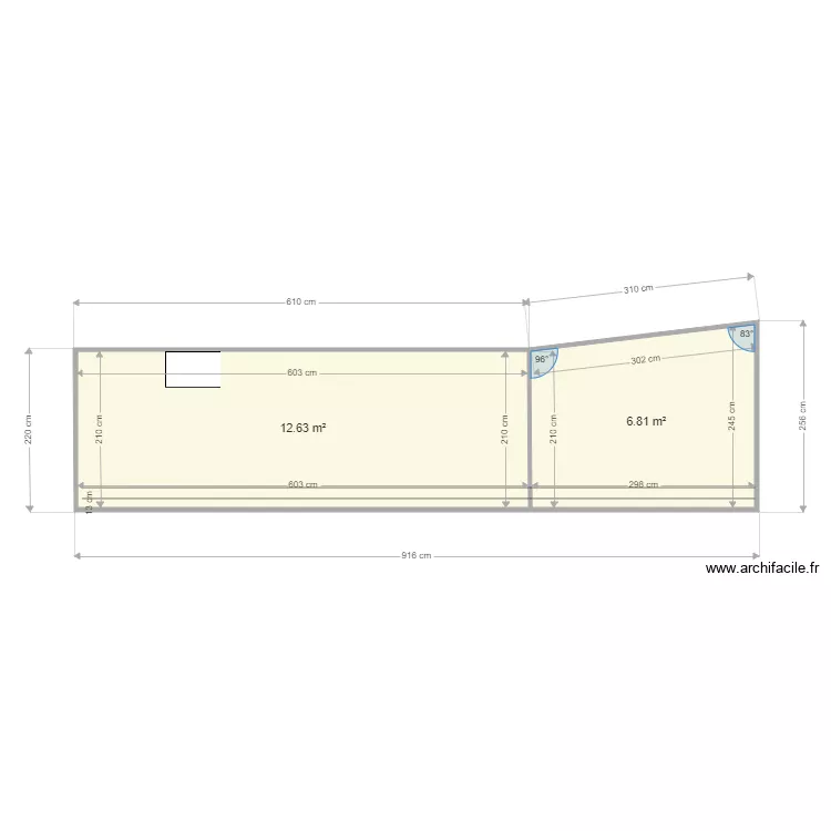 facade garage bois avec fenètre. Plan de facade garage bois avec fenètre. Plan de
