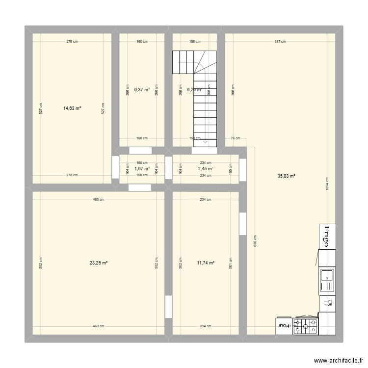 1 er étage St-Laurent. Plan de 0 pièce et 0 m2