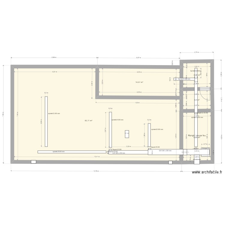 Com Epinouze. Plan de 5 pièces et 114 m2