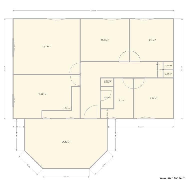 maison avant. Plan de 0 pièce et 0 m2