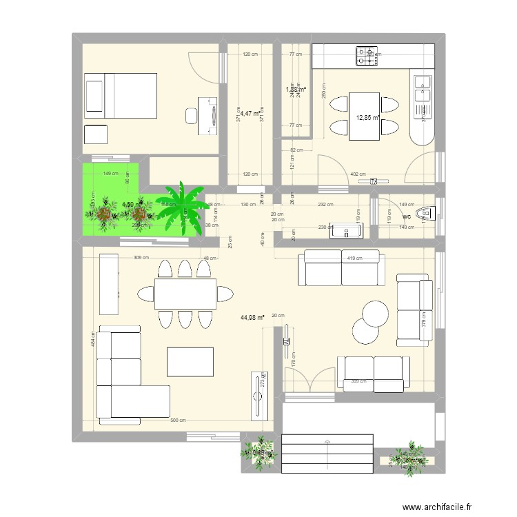 salon + entrée. Plan de 9 pièces et 83 m2