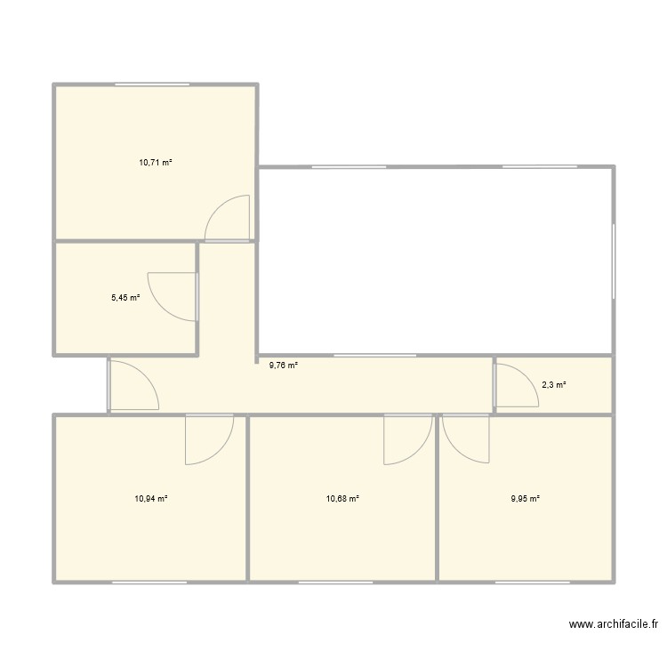 rdc. Plan de 7 pièces et 60 m2