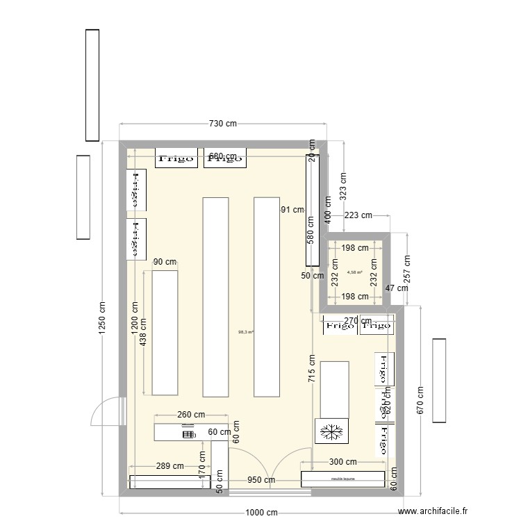 commerce. Plan de 2 pièces et 103 m2