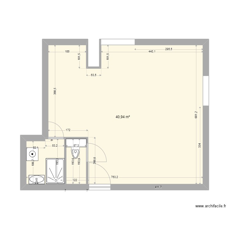 Studio dans combles. Plan de 1 pièce et 41 m2