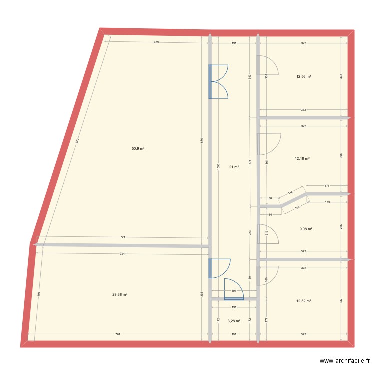 Gilles . Plan de 8 pièces et 151 m2