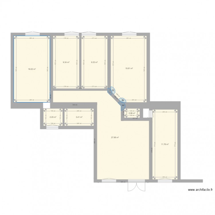 Izabella 94 32M 95m2 lumineux 3e ammenagement. Plan de 0 pièce et 0 m2