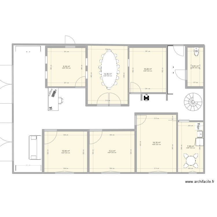 bureaux v3. Plan de 8 pièces et 82 m2